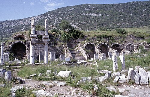 Tempio degli Imperatori (Efeso)