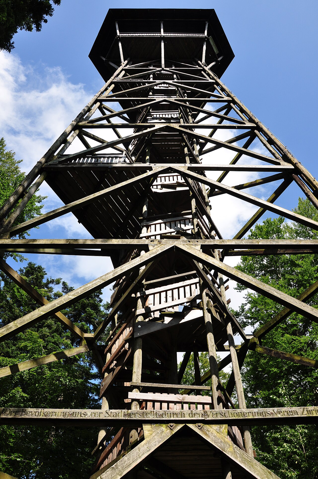 Ein Foto von Aussichtsturm Loorenkopf