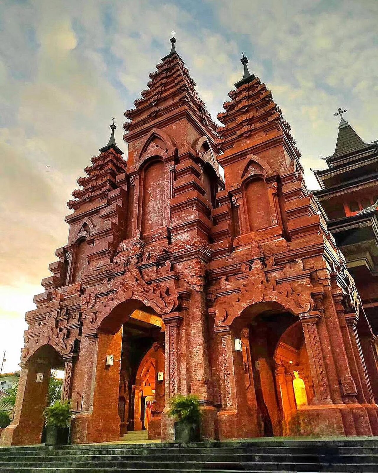 Una fotografía de Catedral del Espíritu Santo