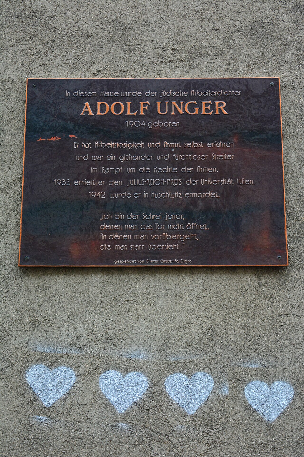 Nazi Kurbanları Anısına Plaket