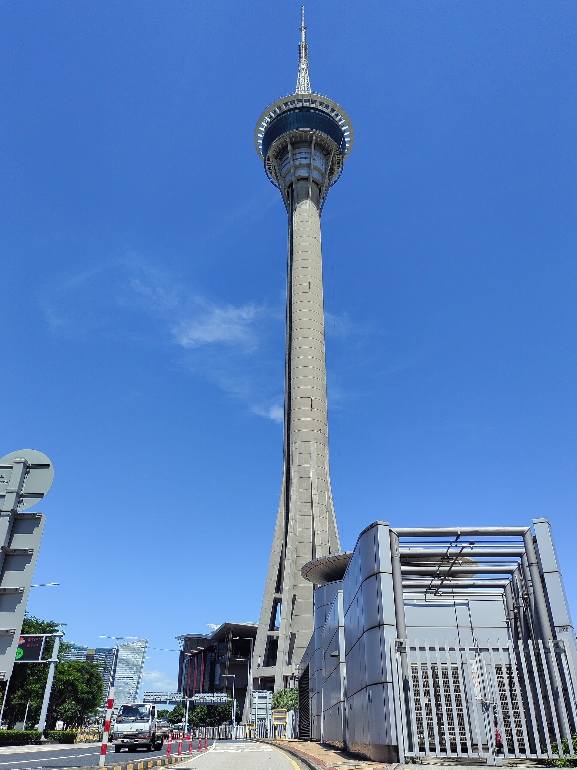 Una fotografia di Macau Tower