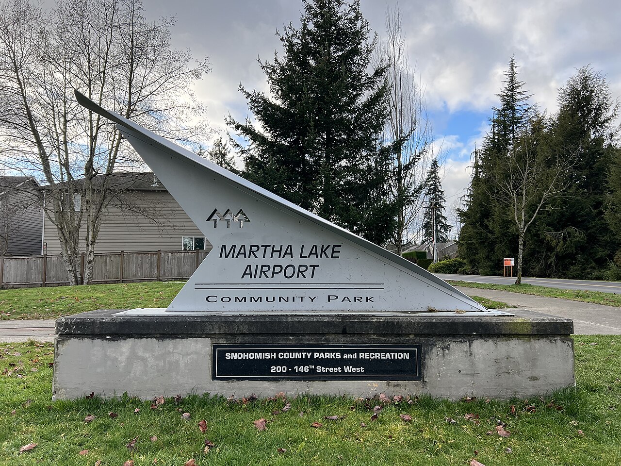 Airport Lakes Park fotoğrafı