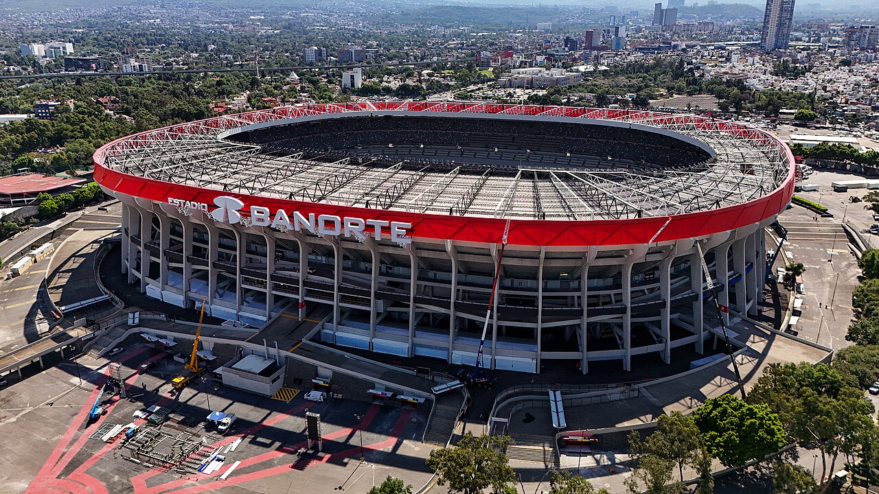 Une photographie de stade Azteca