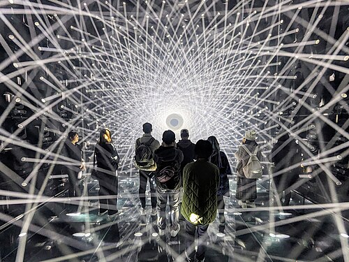 teamLab Borderless