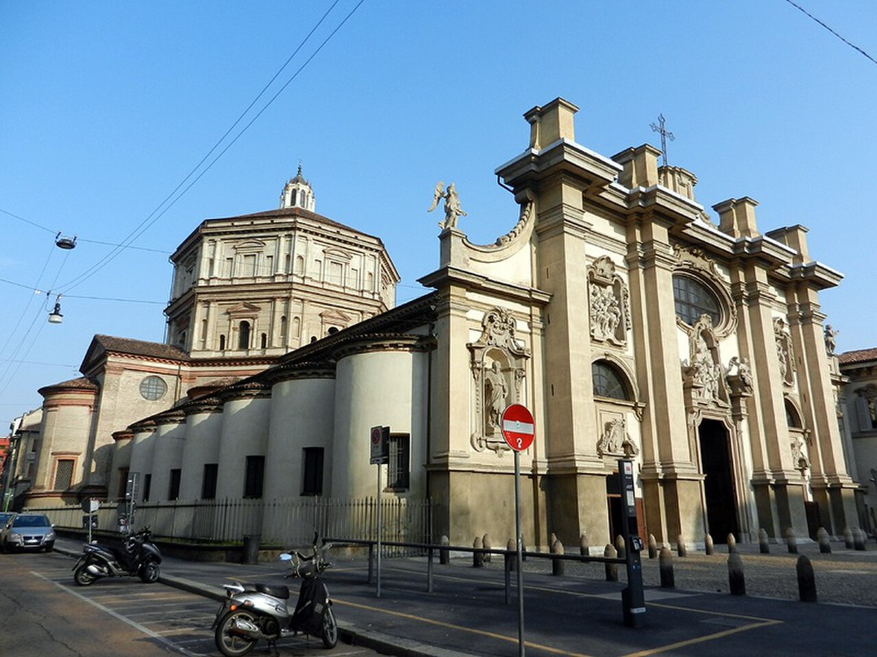 Santa Maria della Passione Kilisesi