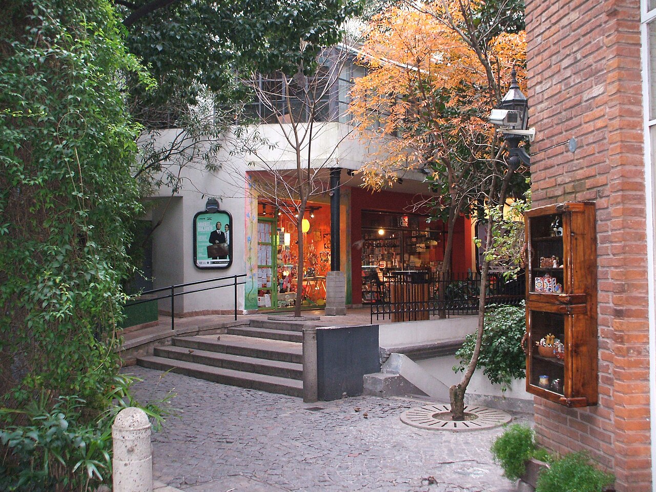 Ein Foto von Paseo La Plaza