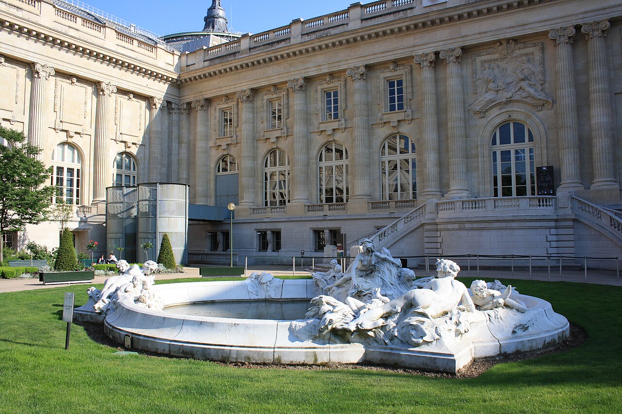 Square Jean-Perrin