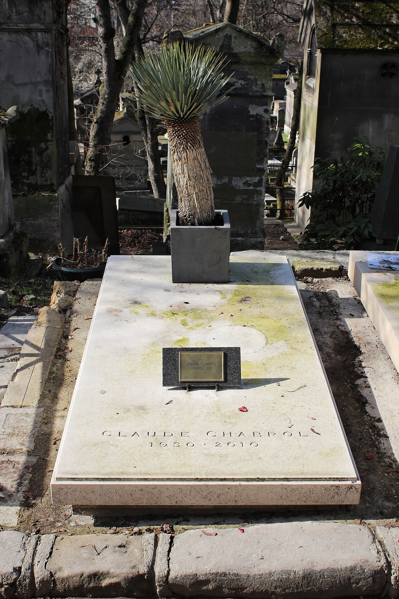 Chabrol Mezarı
