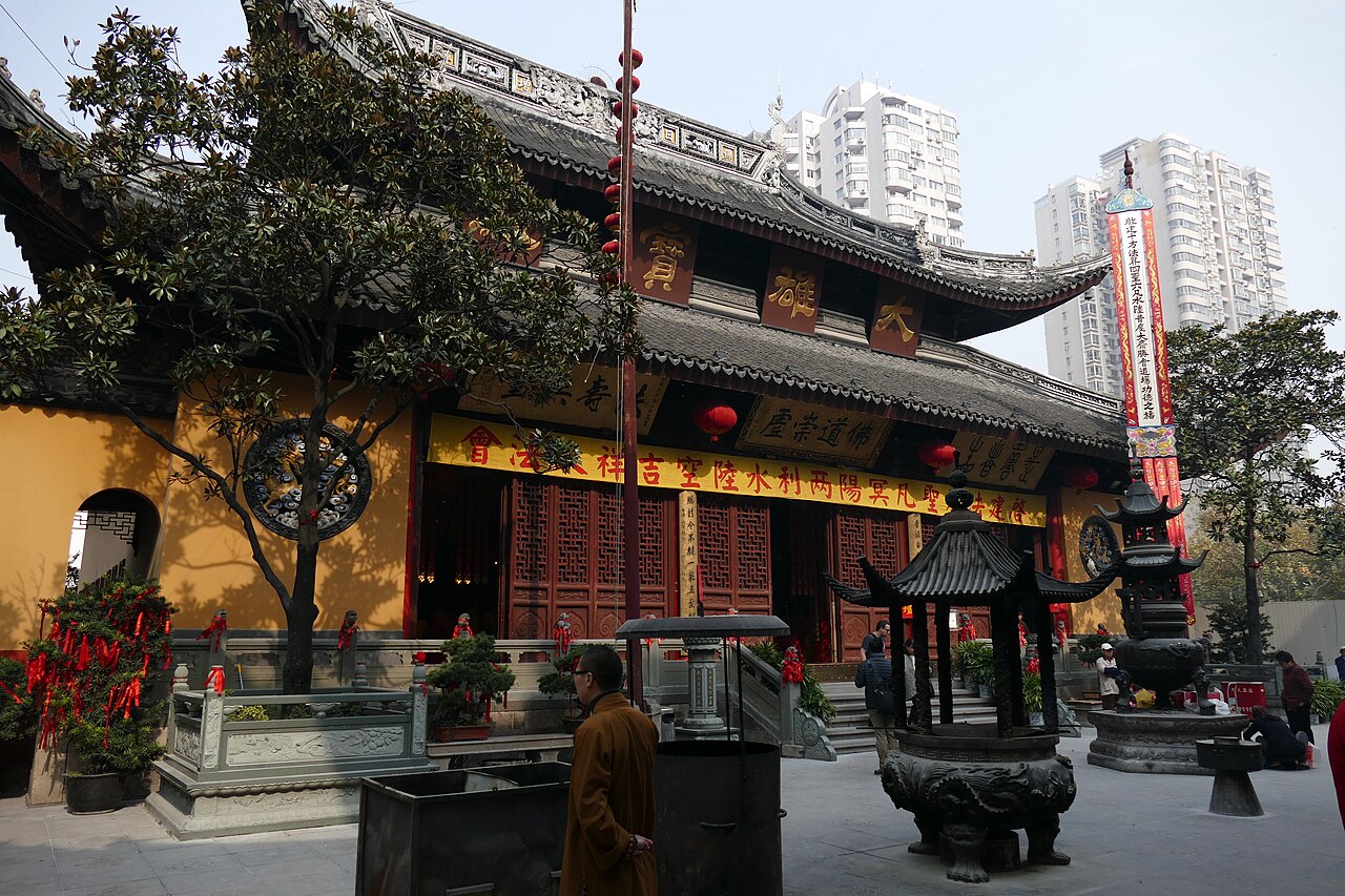 A photograph of Jade Buddha Temple