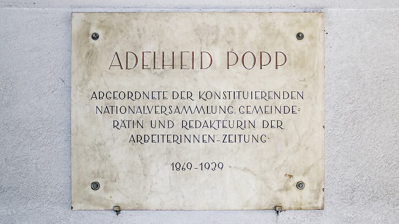 Gedenktafel Adelheid Popp