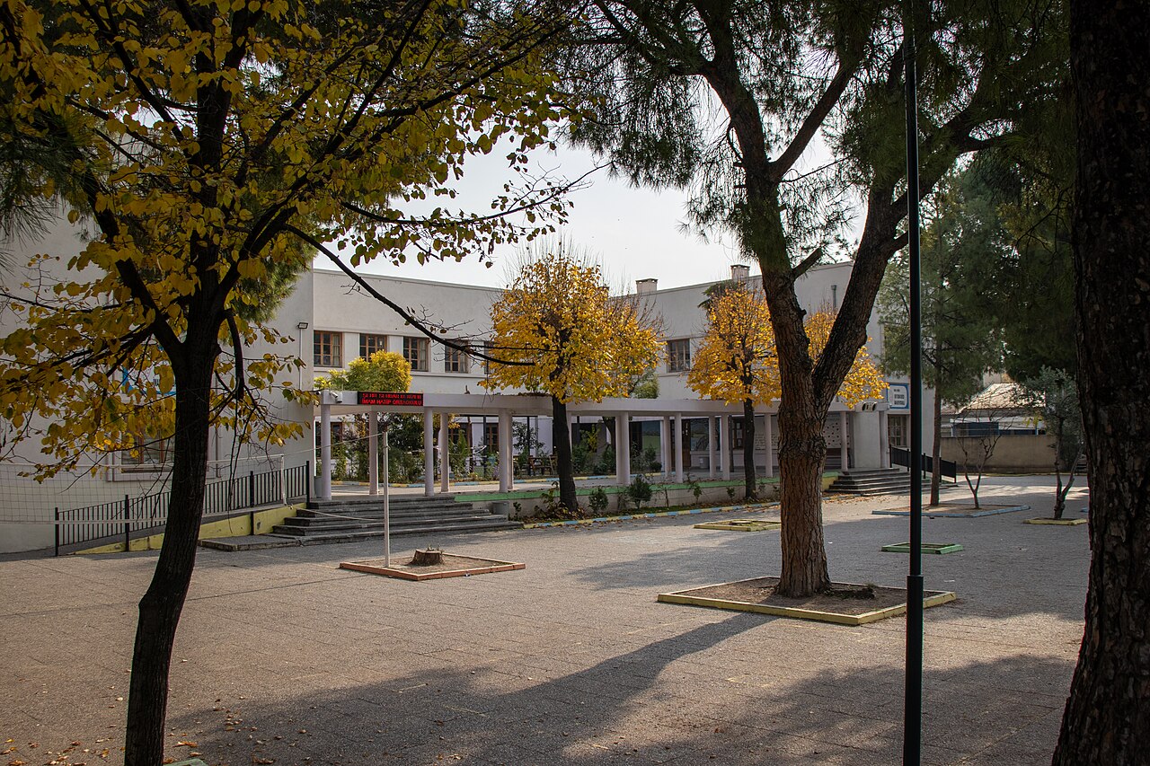 Akhisar Halkevi fotoğrafı