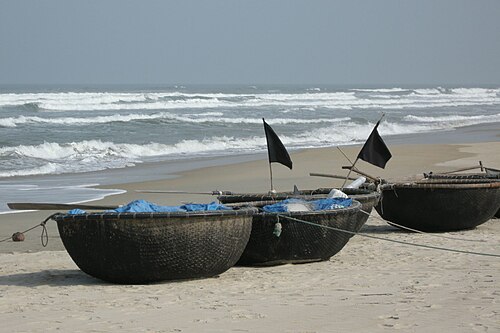 Non Nuoc Beach