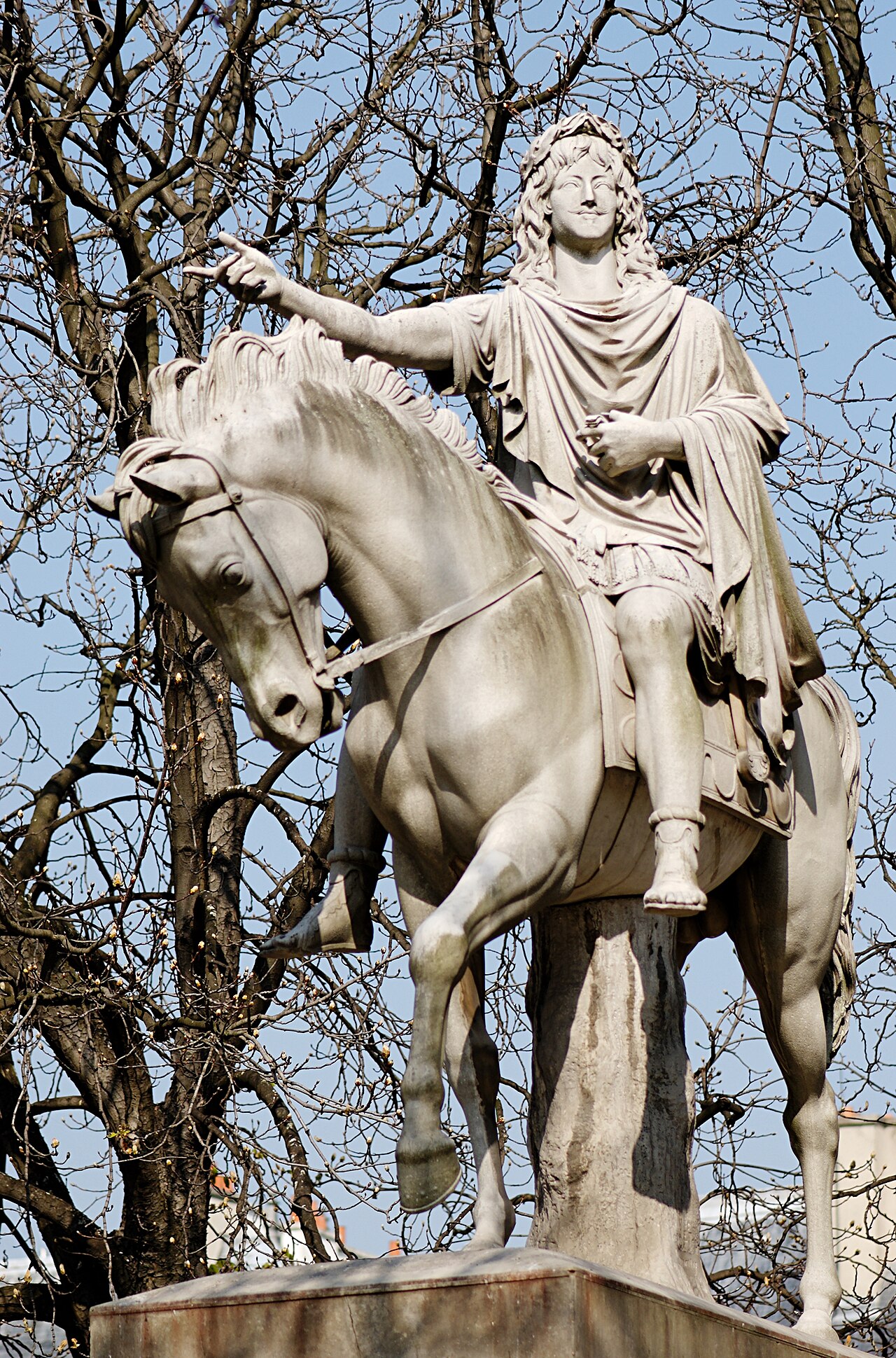 Louis XIII'ün Binici Heykeli