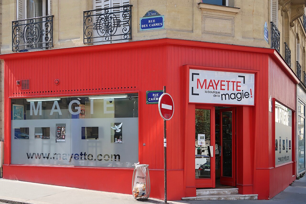 Mayette Magie Moderne