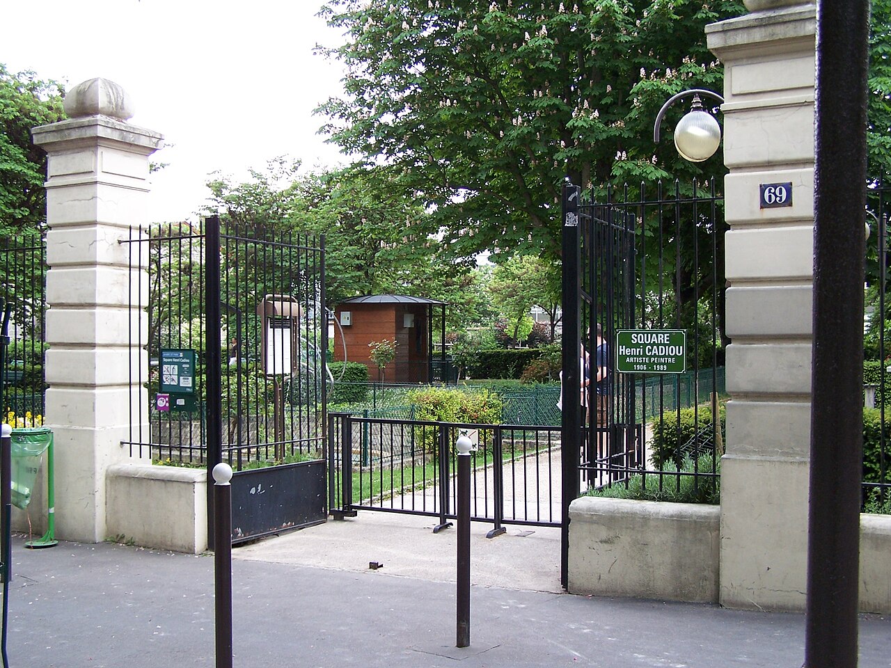 Henri-Cadiou Bahçe-Meydanı