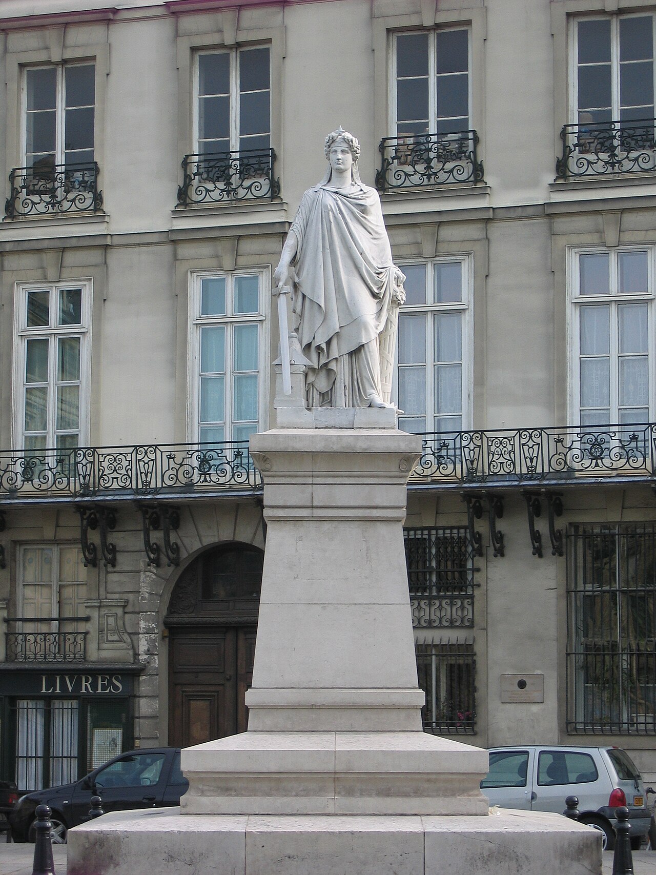 A photograph of La République