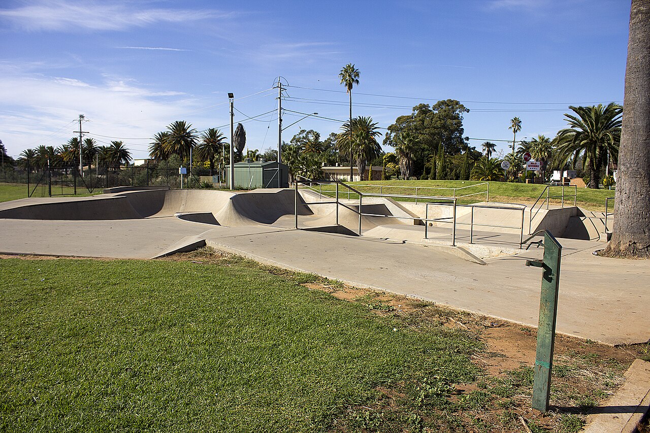 Leeton Street Park