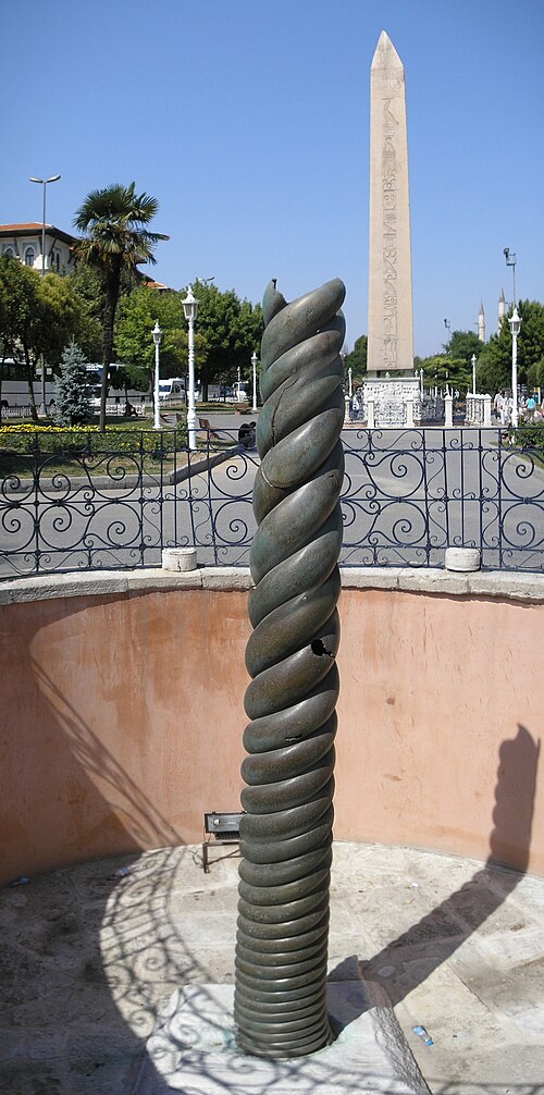 Columna de las Serpientes