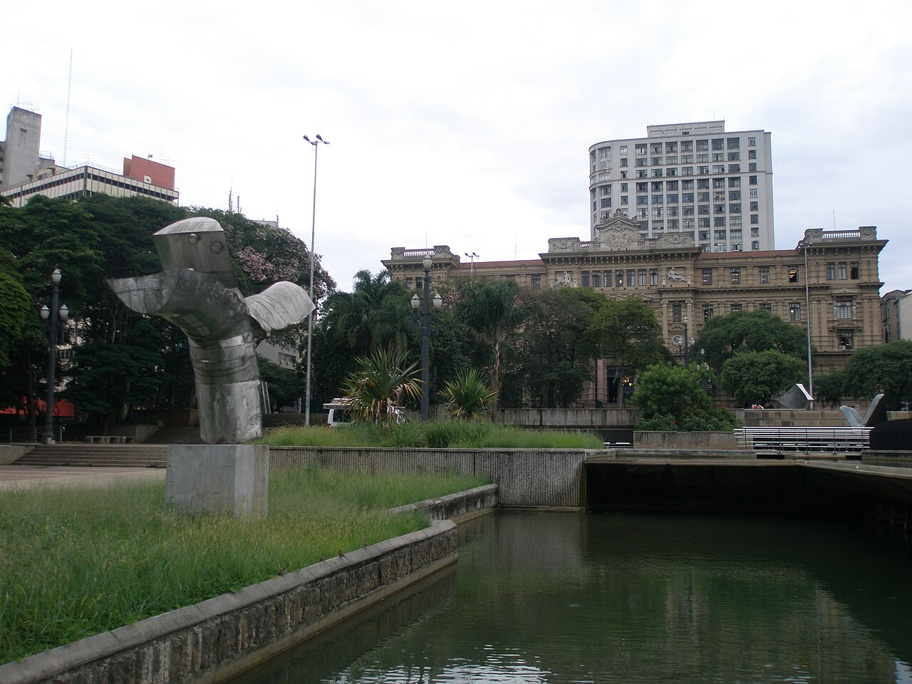 A photograph of Praça Caciporé