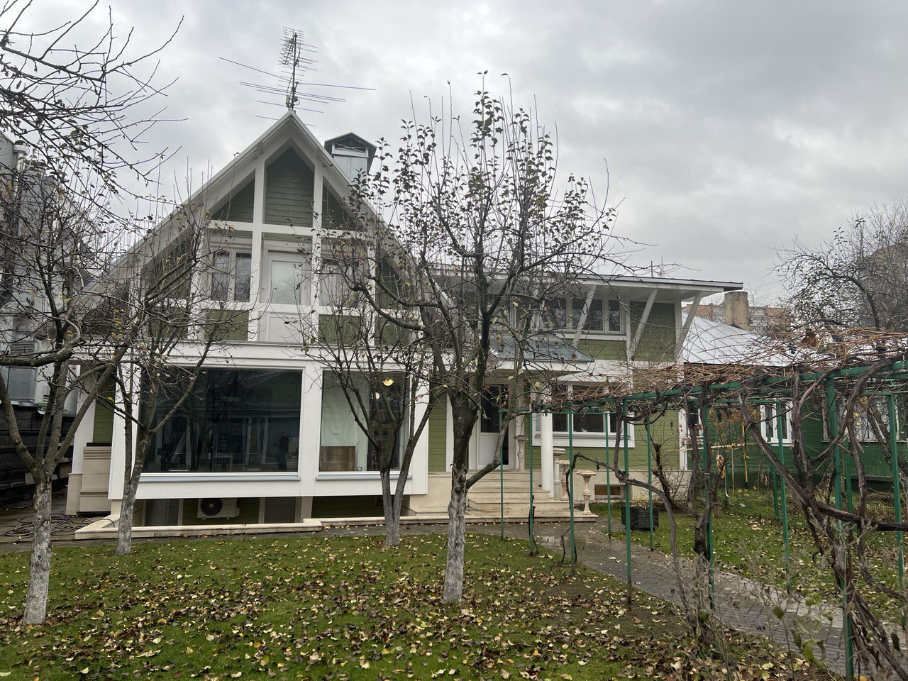 A photograph of Settlement