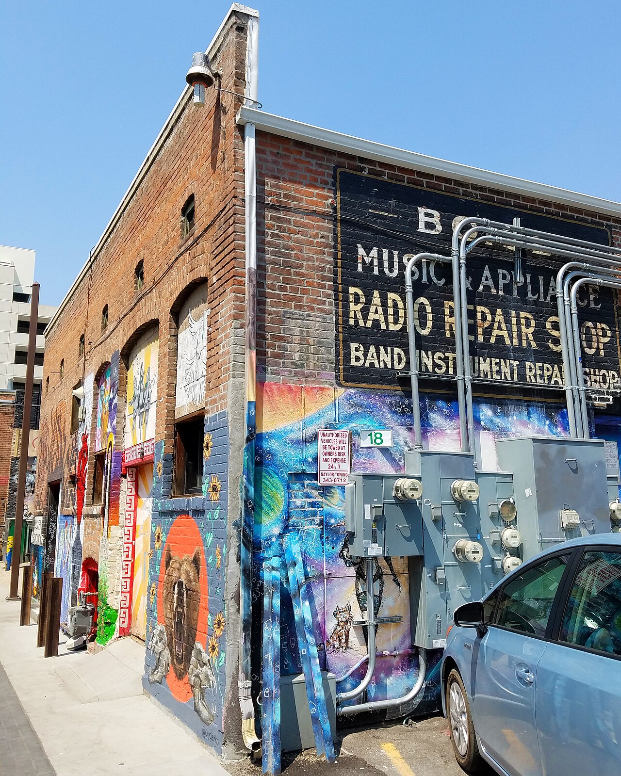 Art Gallery Alley fotoğrafı
