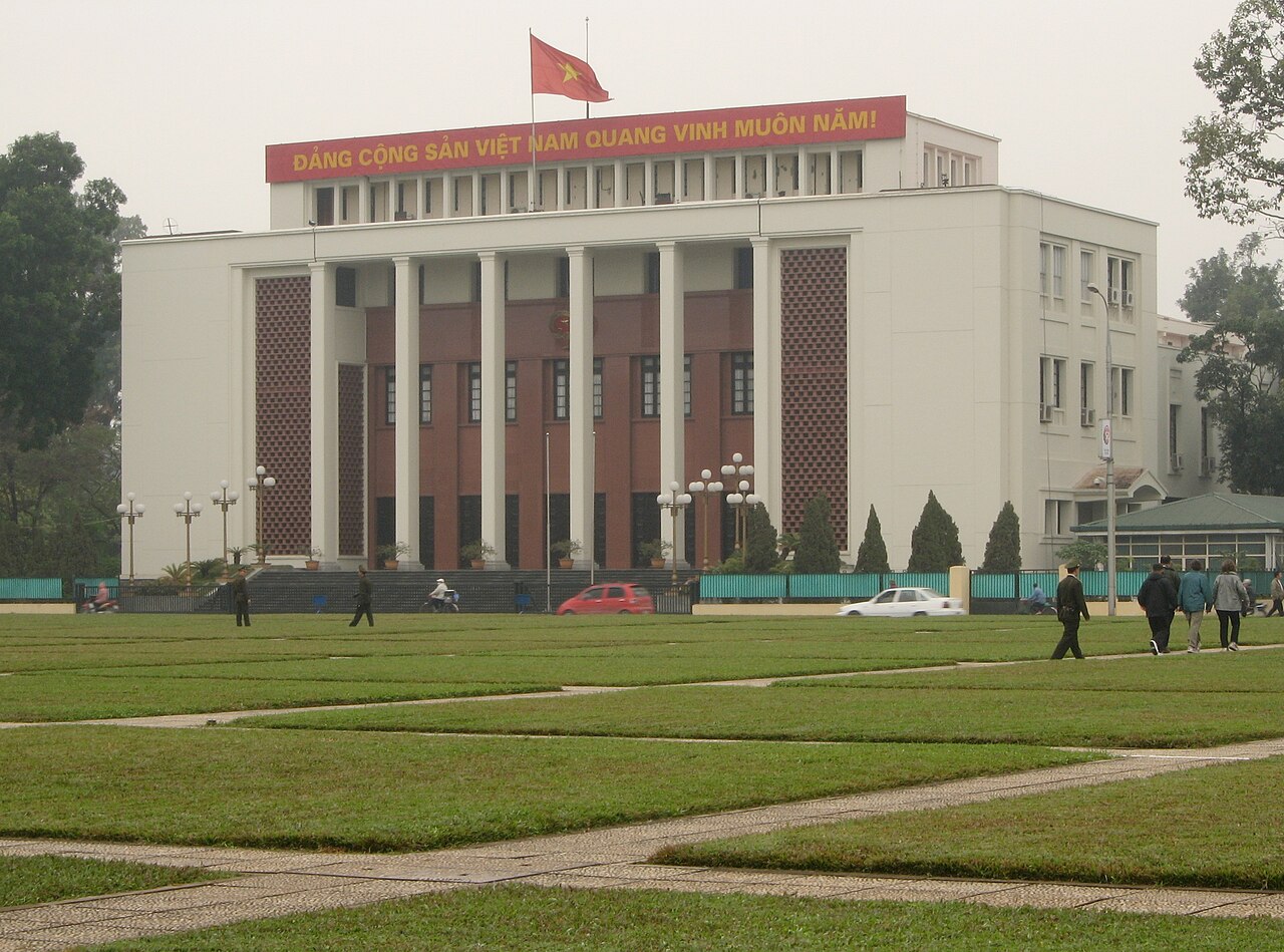 Hồ Hạ Đình fotoğrafı