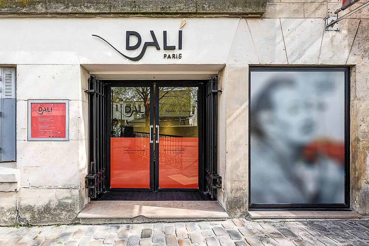 Dalí Paris fotoğrafı