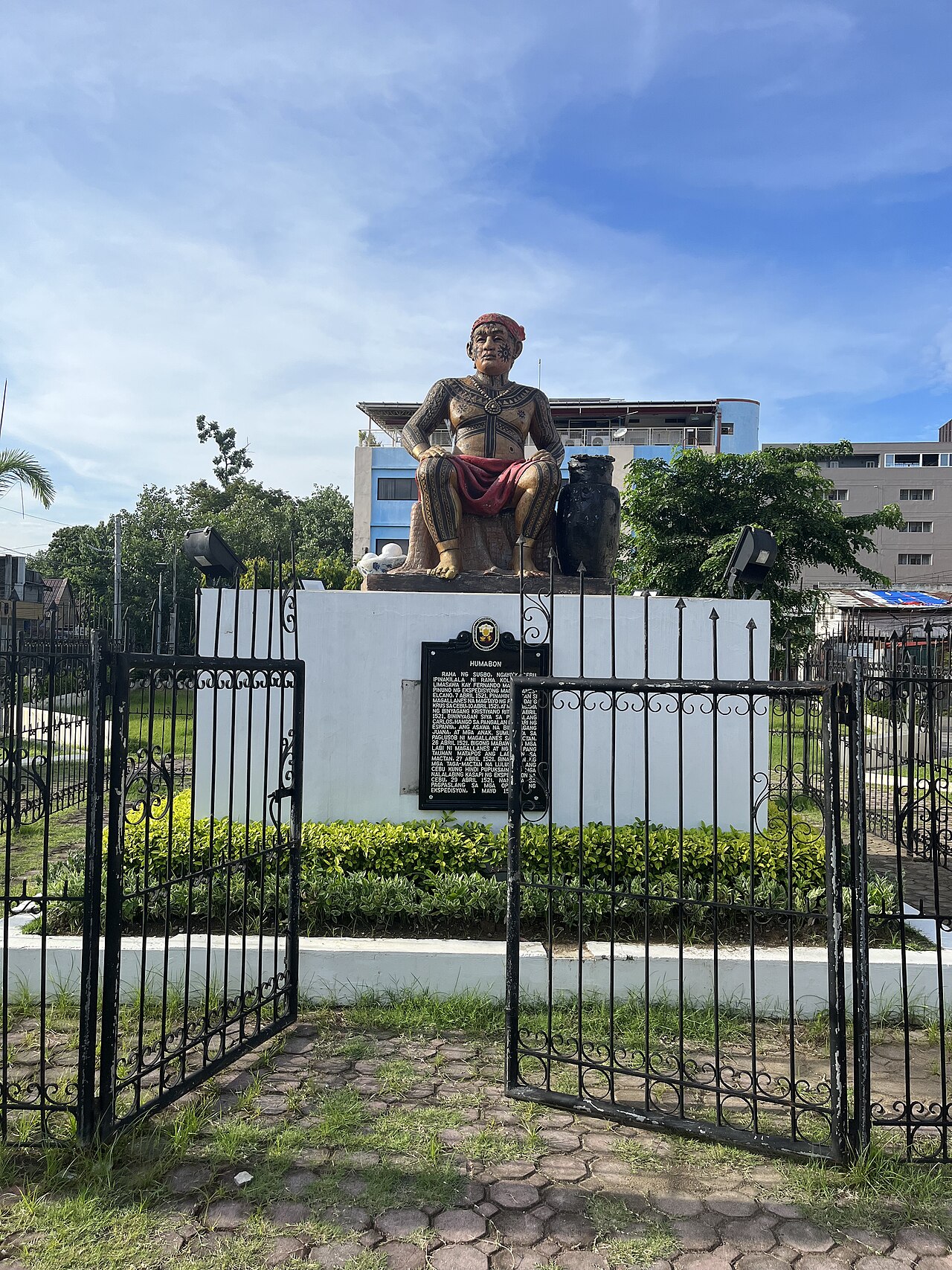 Una fotografia di Plaza Hamabar
