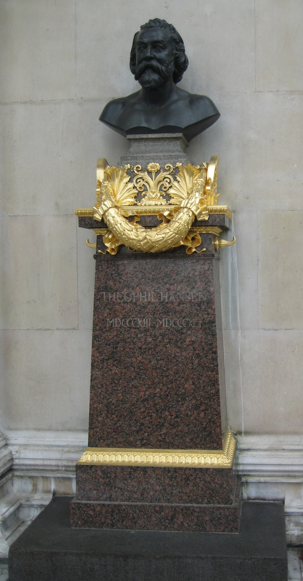 Monumento a Theophil Hansen, rampa del Parlamento