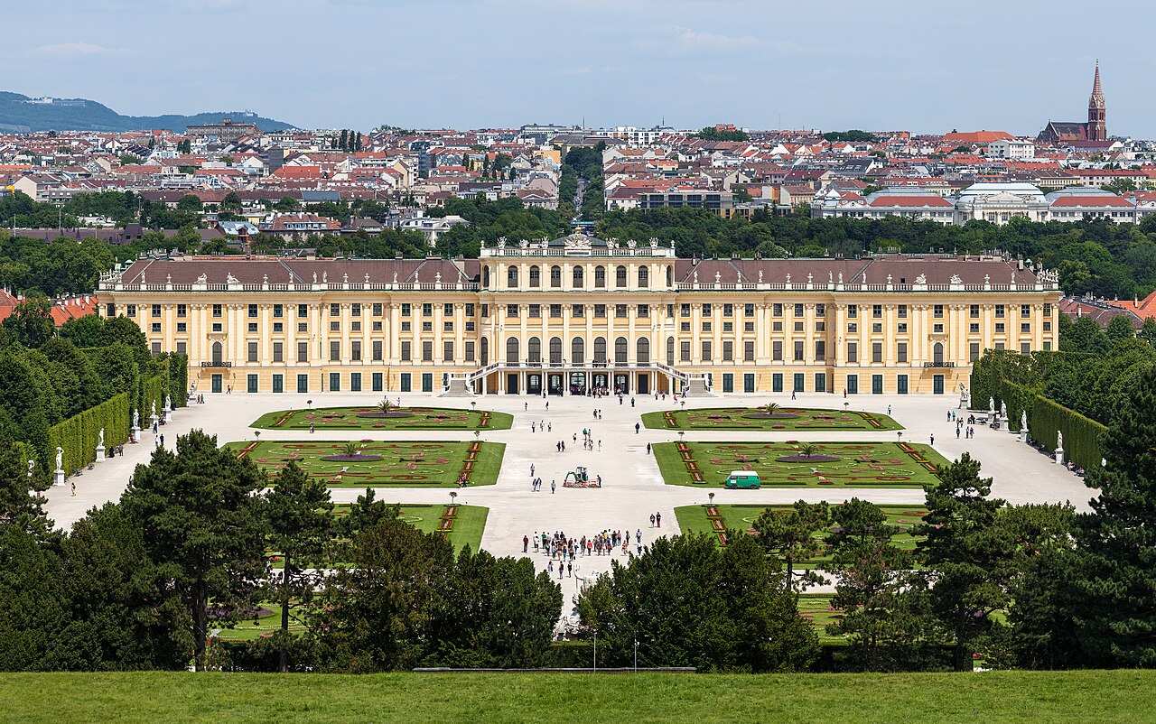 A photograph of Schönbrunn Palace