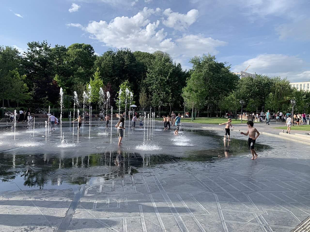 Yerevan'ın 2800. Yılına İthafen Park fotoğrafı