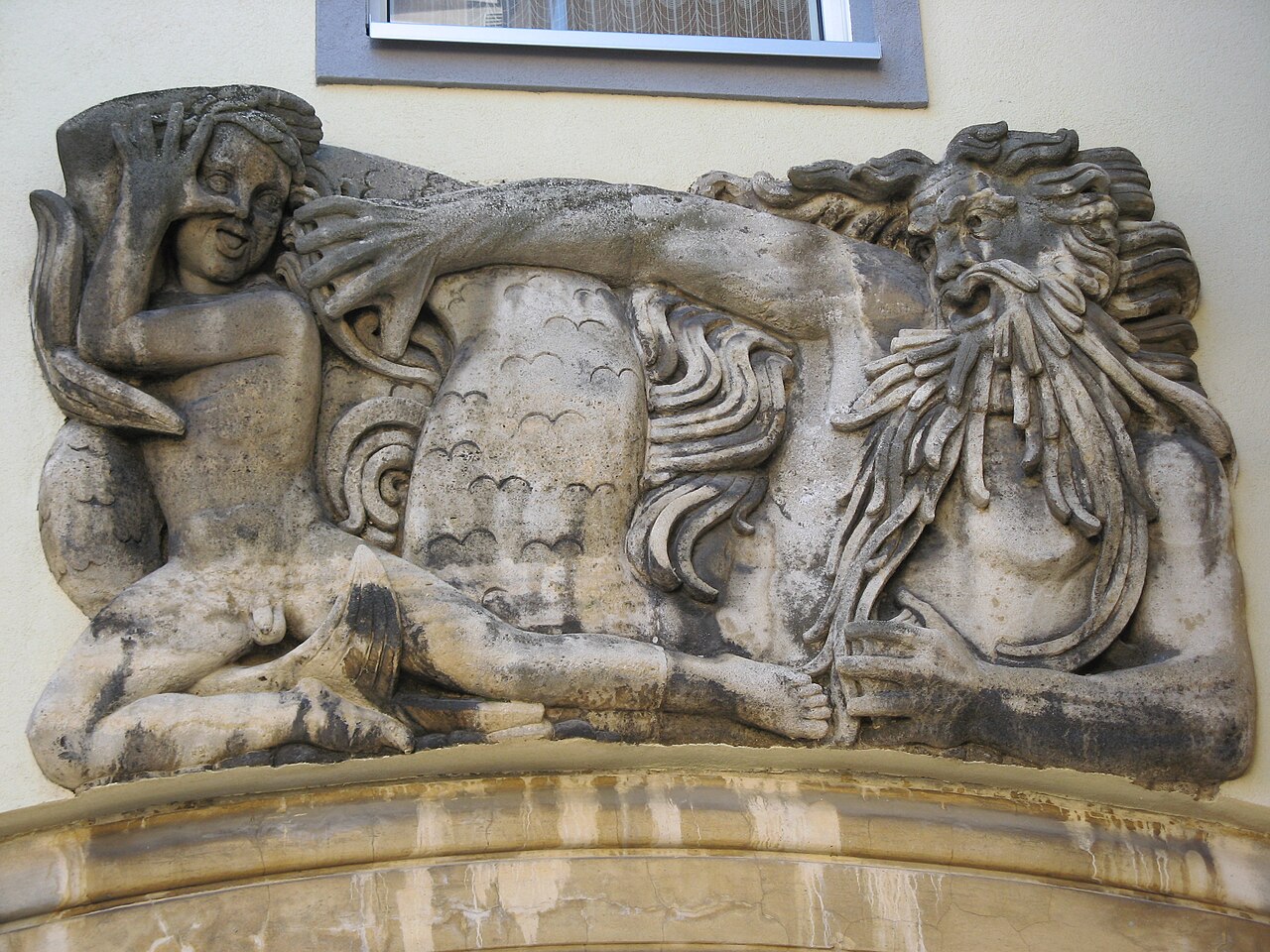 Relieve «Wassermann aus Wilhelmsdorf», Vierthalergasse 11-17, 1120 Viena
