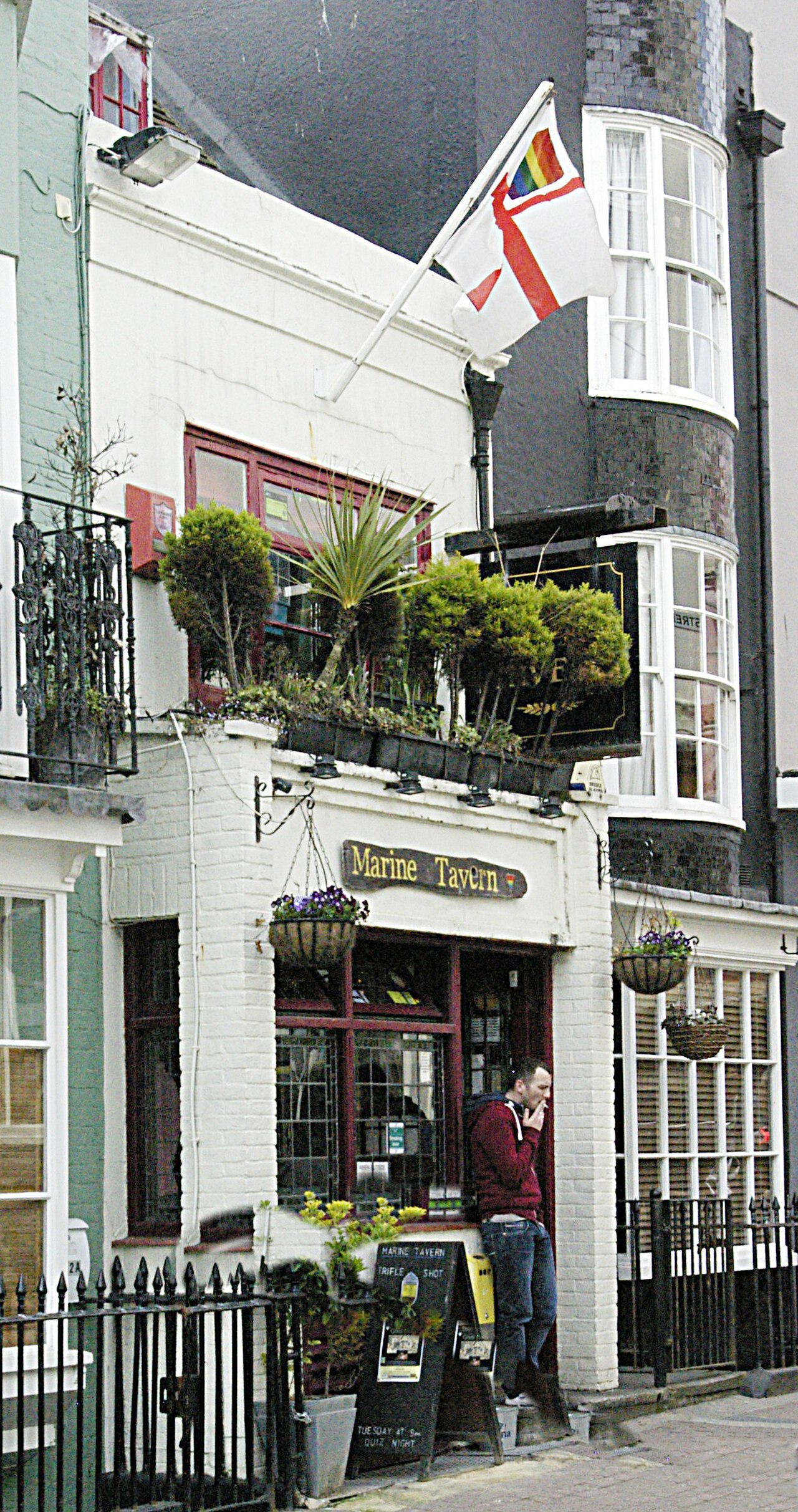 Marine pub fotoğrafı