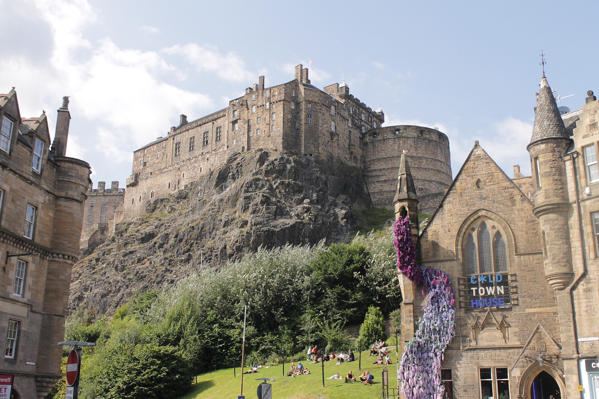 A photograph of Edinburgh Castle