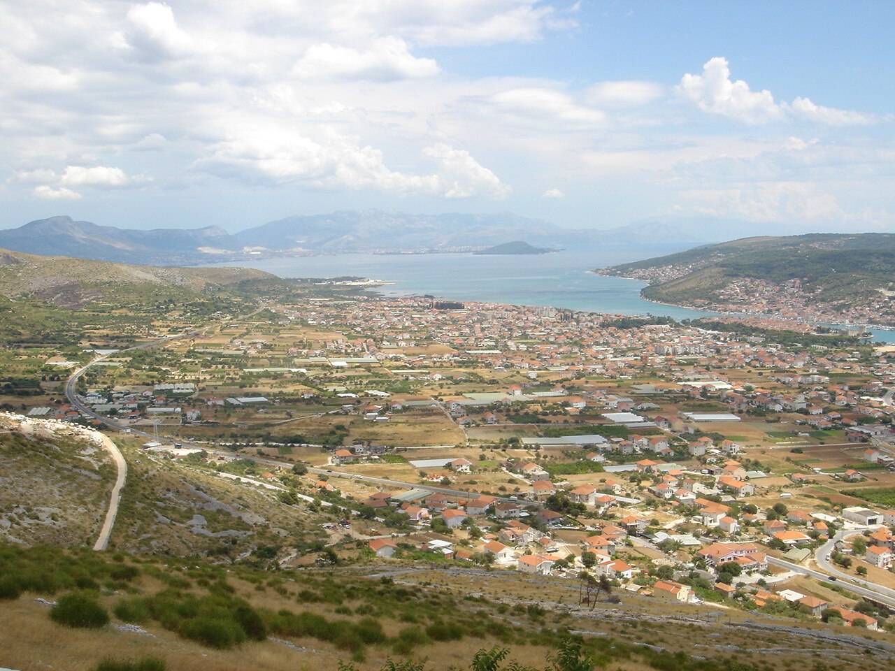 Kastela Bay
