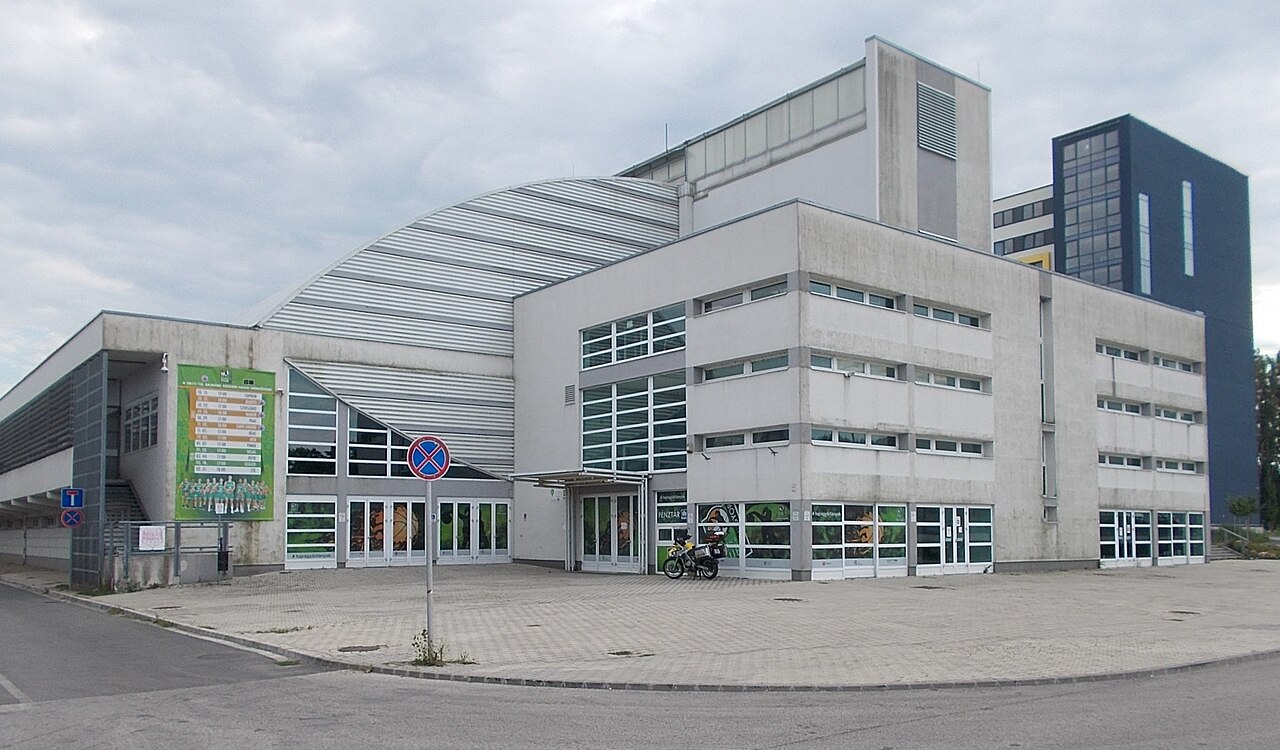 Csarnok tér fotoğrafı