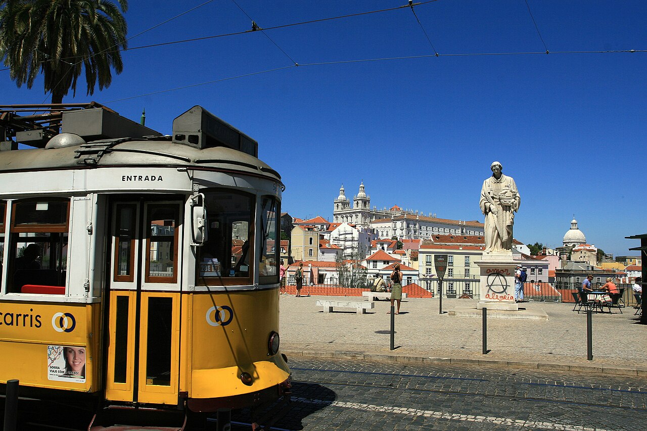 Una fotografia di Miradouro das Portas do Sol