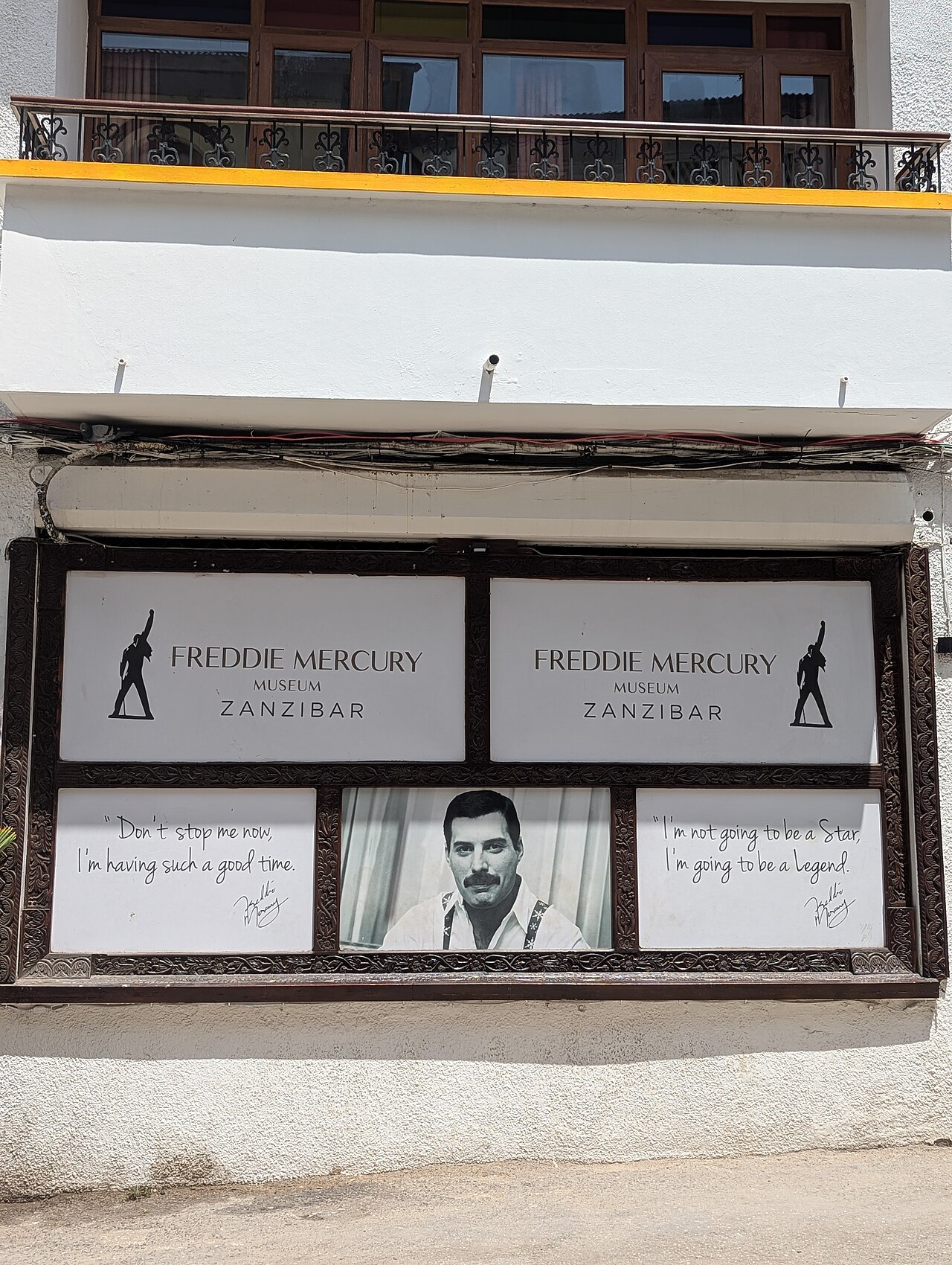 Freddie Mercury's House fotoğrafı