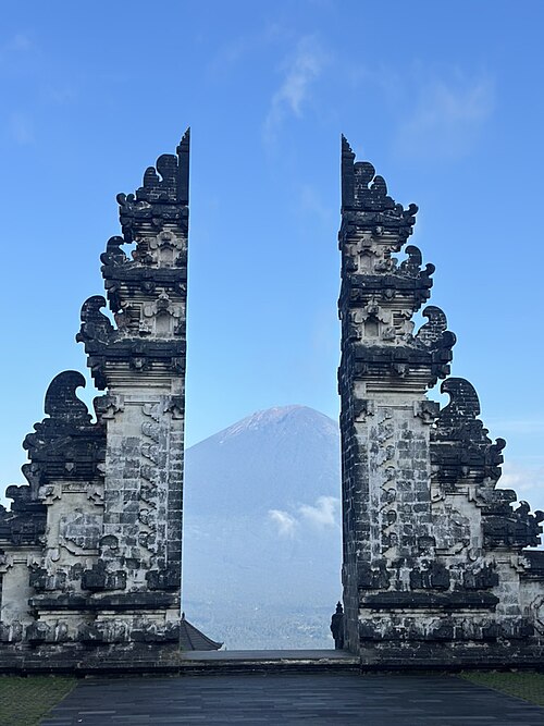 Pura Lempuyang Luhur