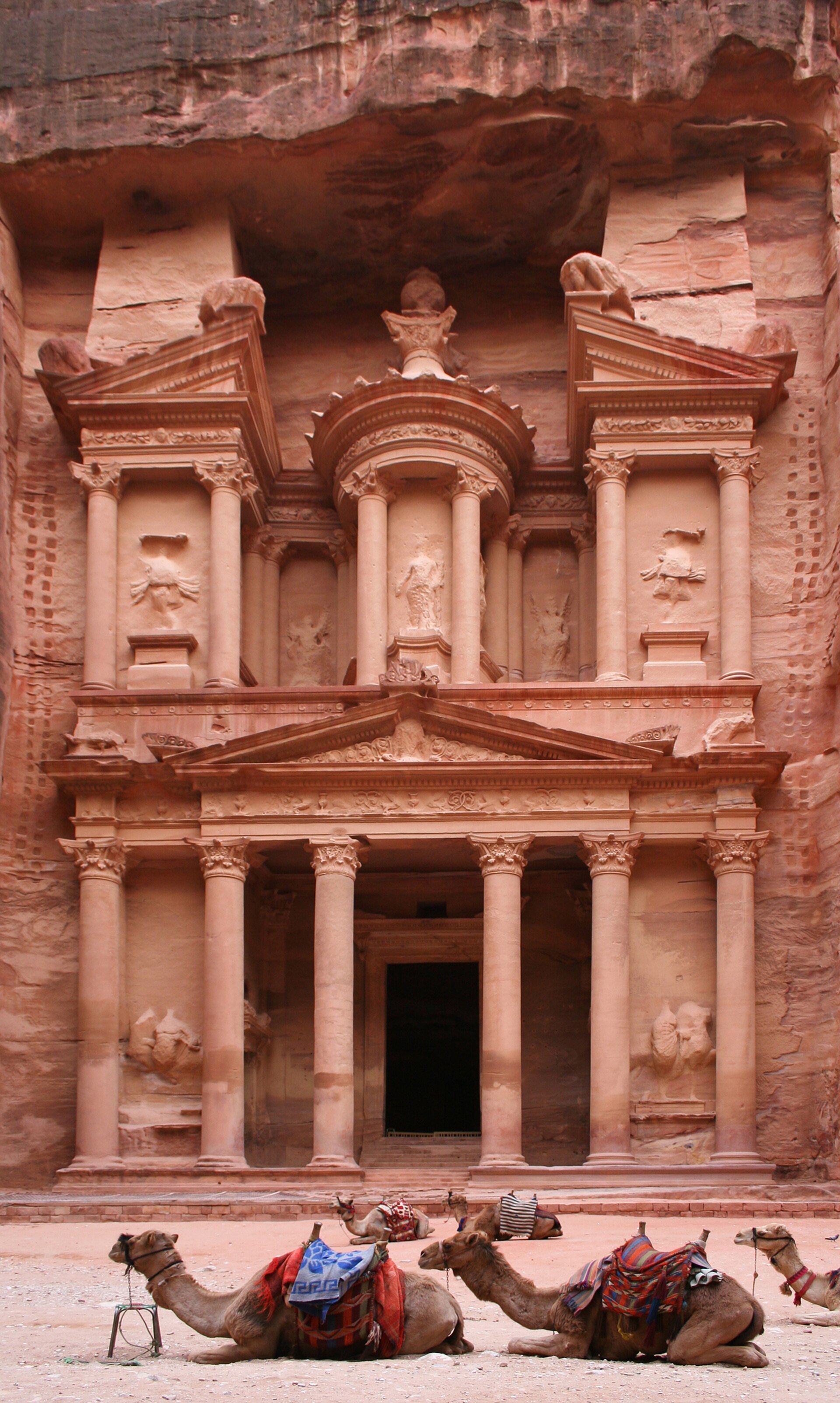 Hazine, Petra