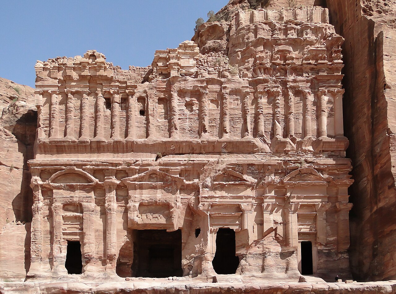 Saray Mezarı (Petra)