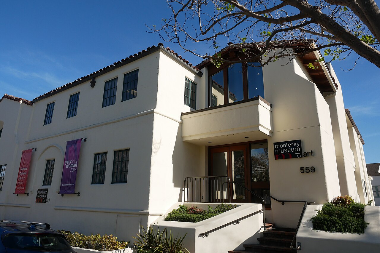 A photograph of Art Museum