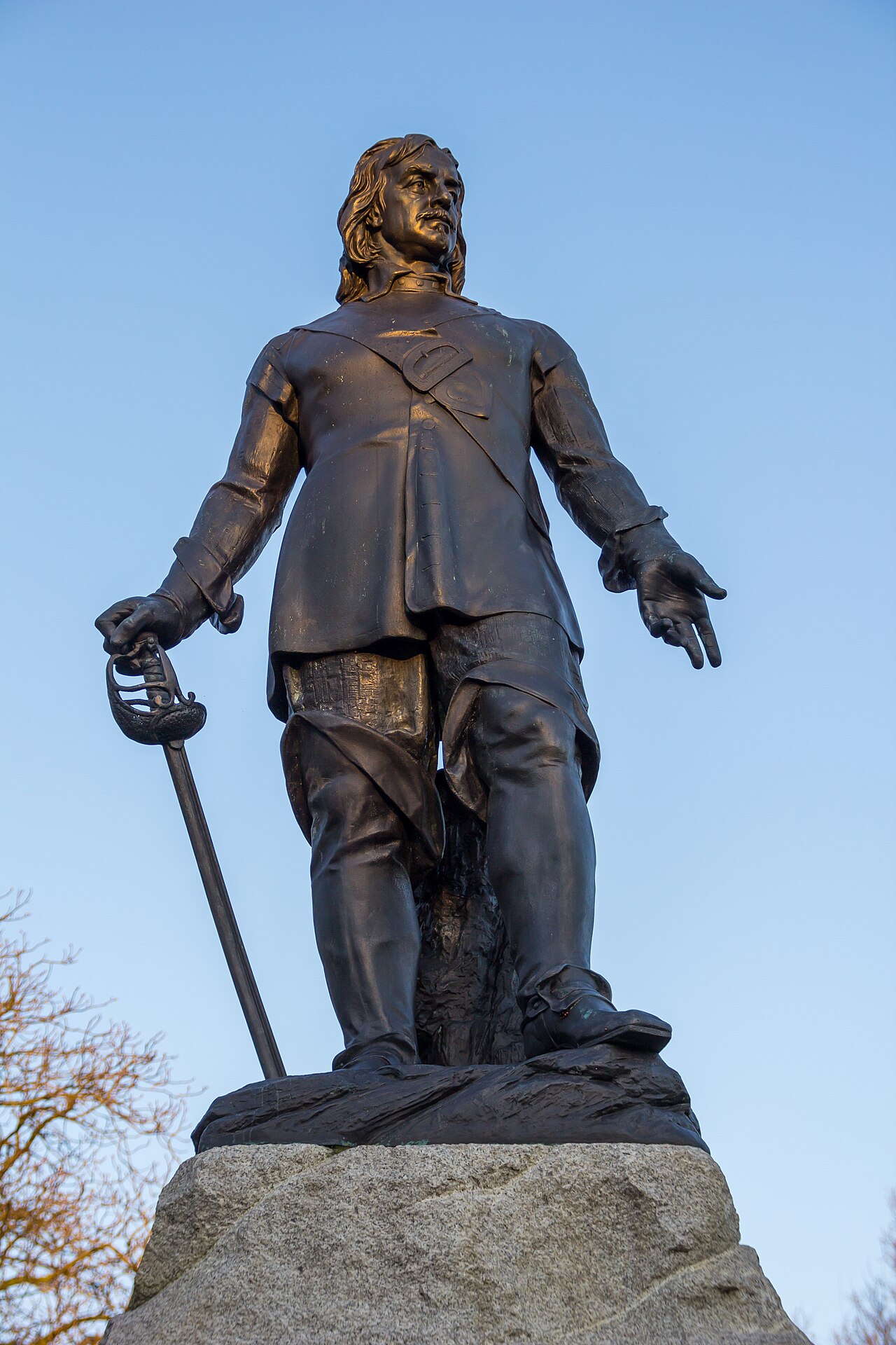 Oliver Cromwell Heykeli fotoğrafı