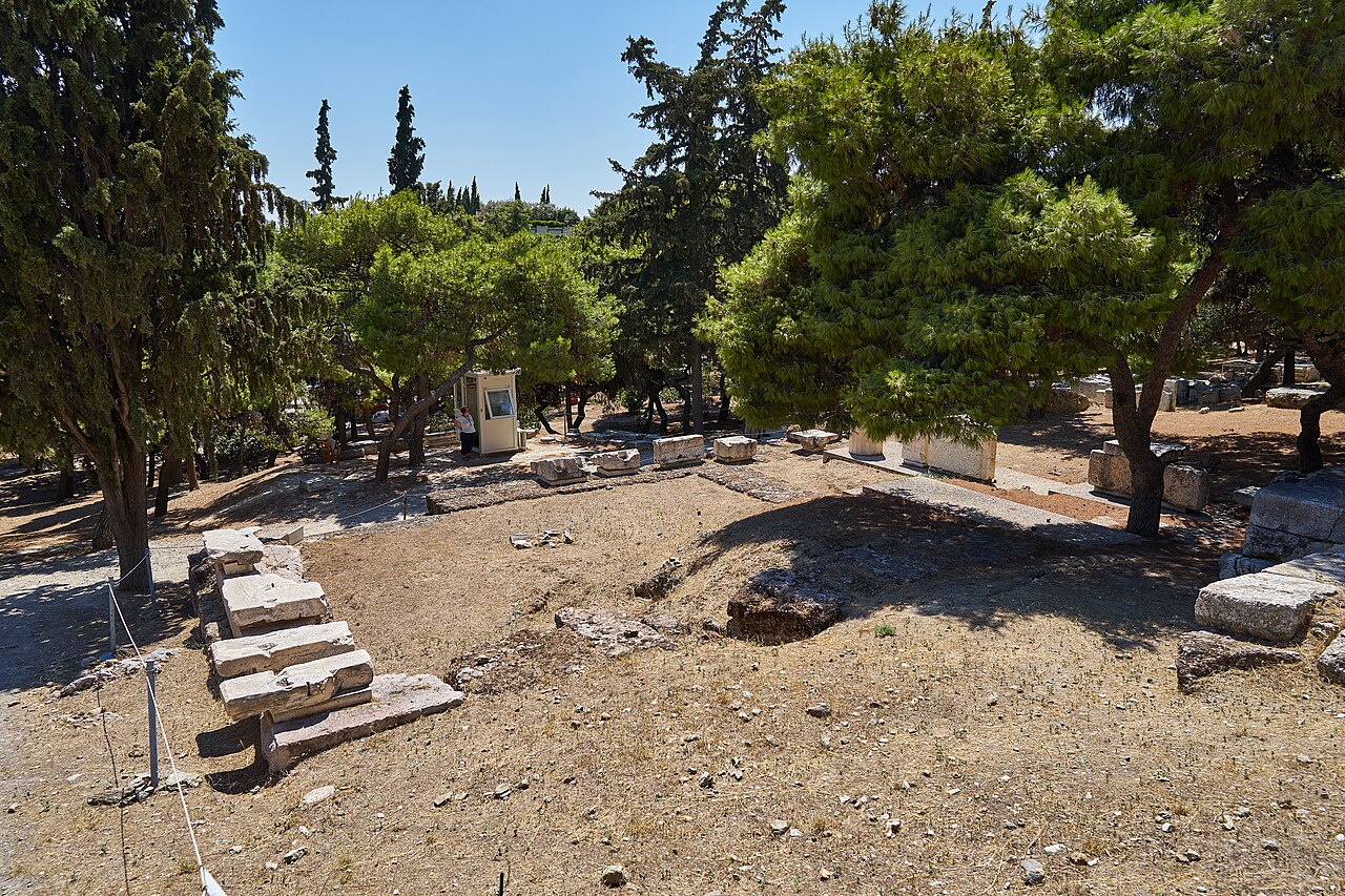 A photograph of Pile of stones remains