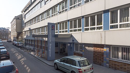 フリーズガッセ学校センター