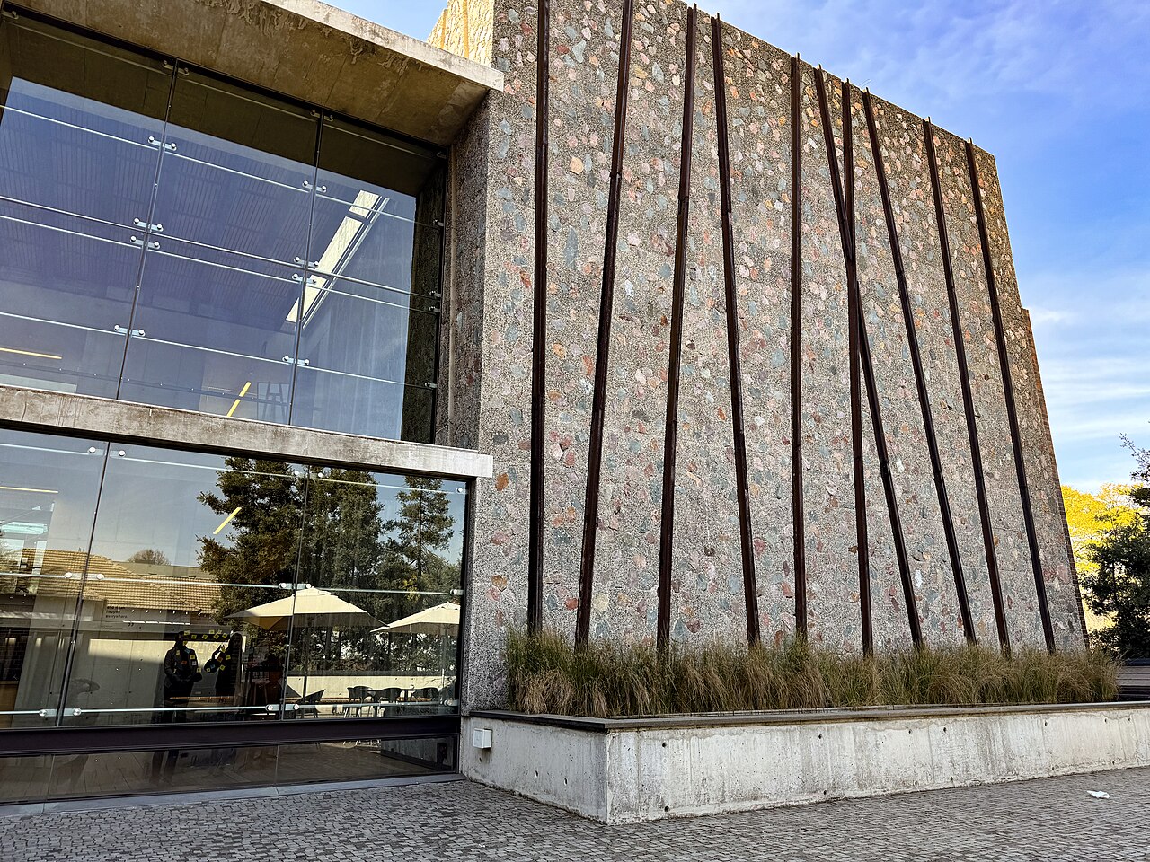 Johannesburg Holokost ve Soykırım Merkezi