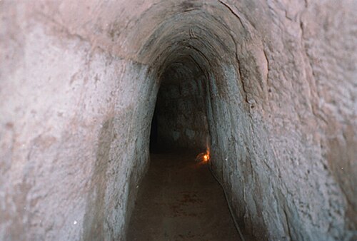 Củ Chi tunnels