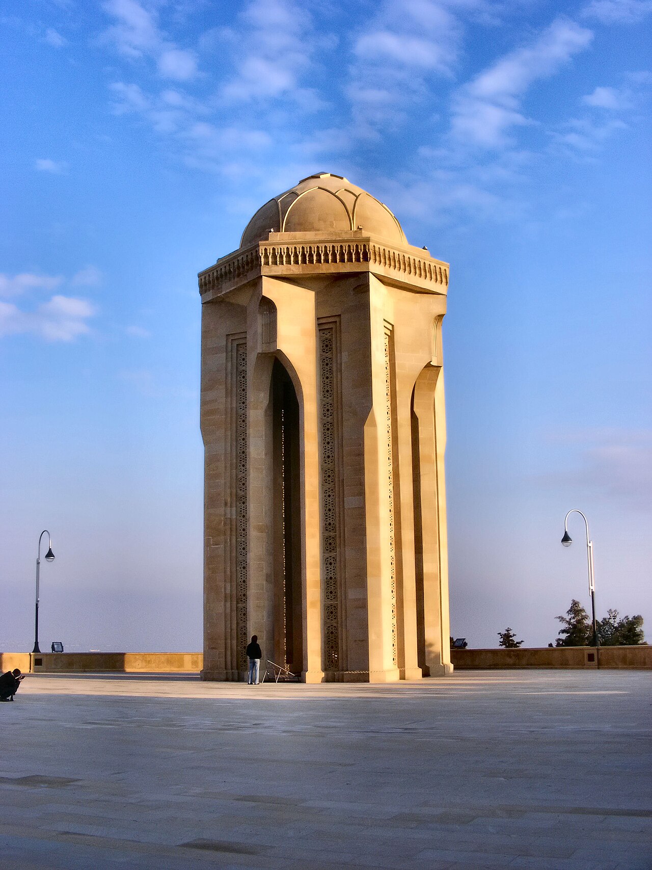 اللهب الأبدي – زقاق الشهداء
