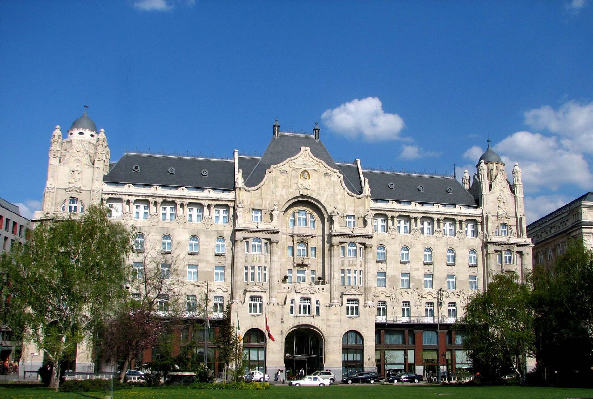 A photograph of Gresham Palace