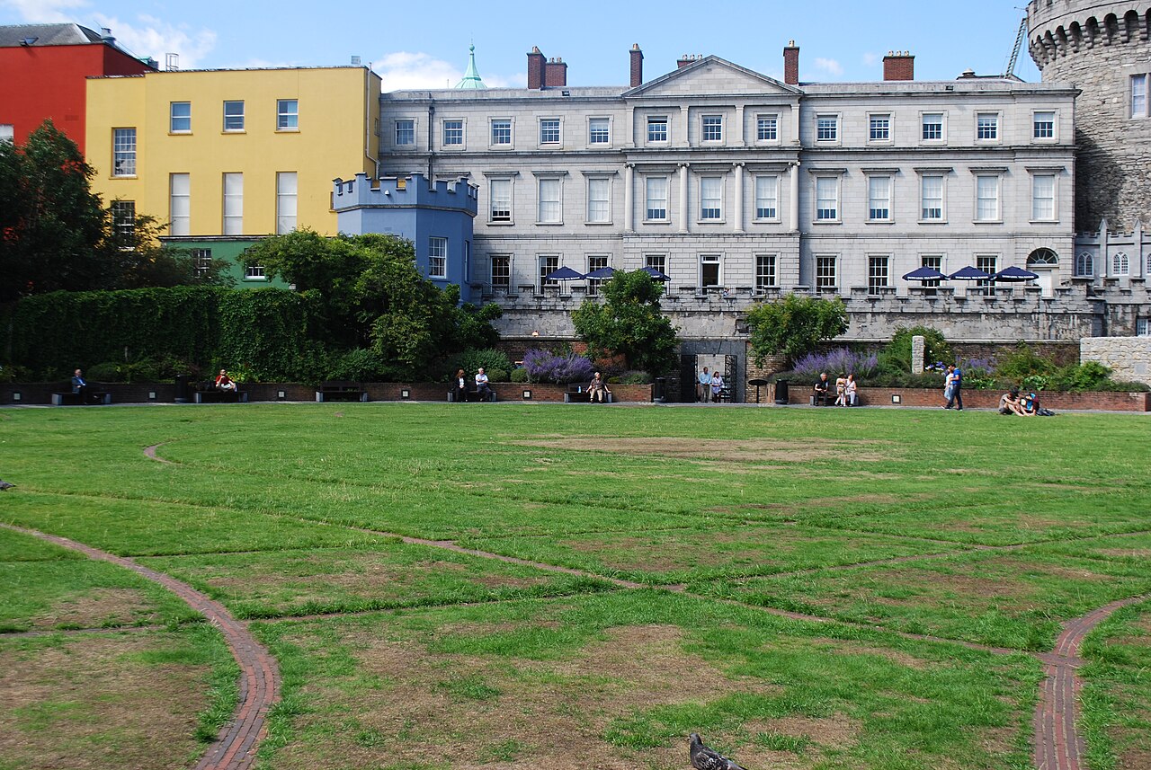 Ein Foto von Dubh-Linn-Garten